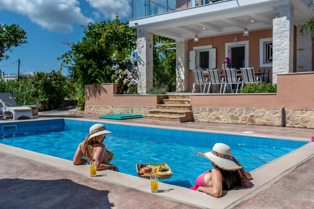 Villa Antonio Romírion Exteriör bild